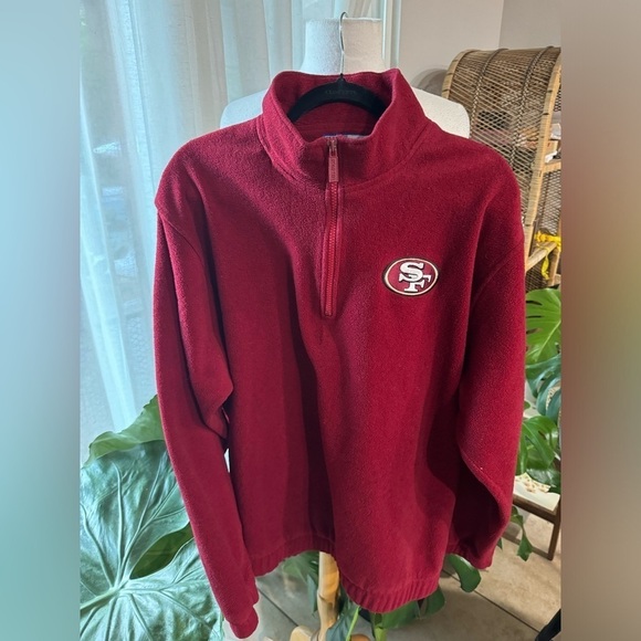 SF‎ 49ers bull over starter sweater